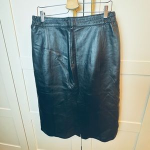 REAL LEATHER PLUS SIZE PENCIL SKIRT